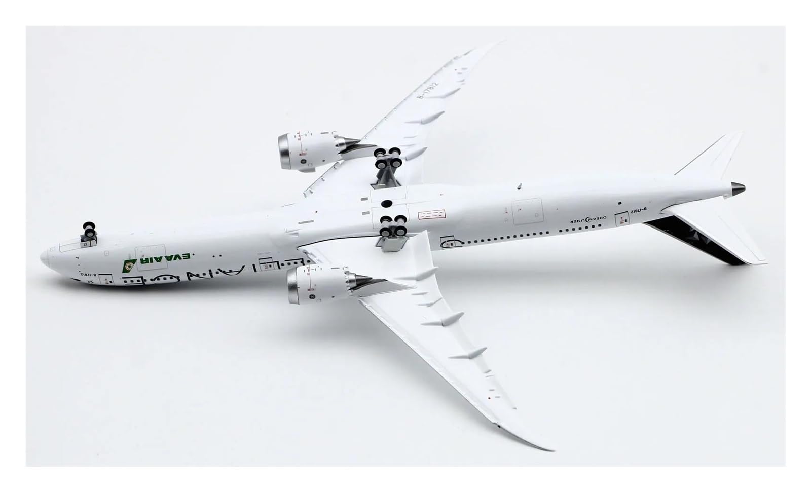 ディズニー　航空機　ダイキャストモデル Amazon.co.jp: 航空機 ダイキャスト 1:400 スケール B737-800 N26210